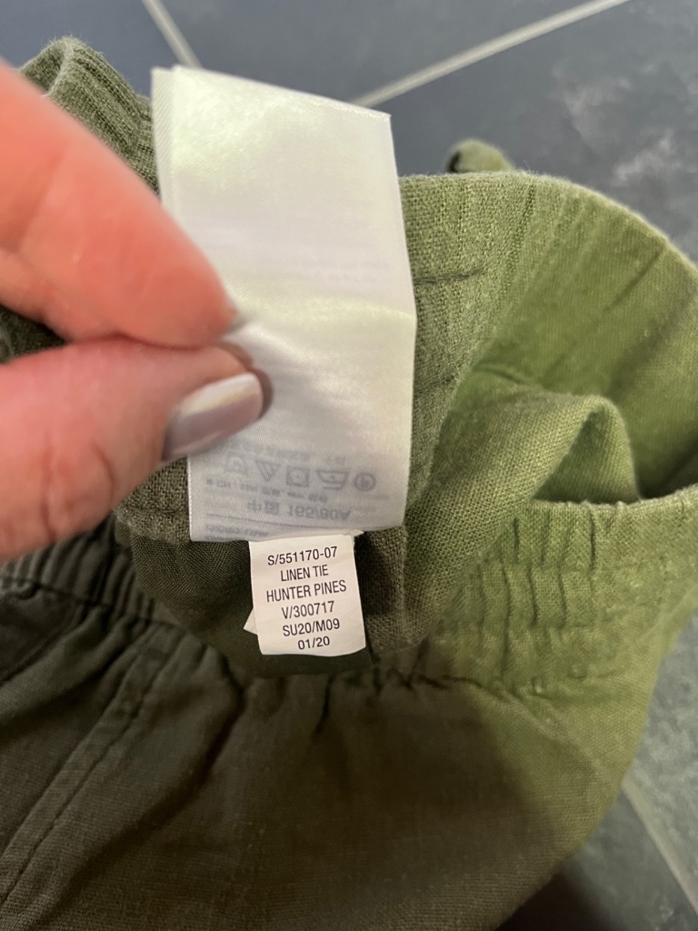Old Navy women’s Hunter pines green linen blend drawstring shorts large - Picture 5 of 5